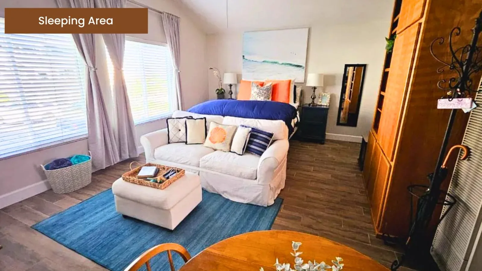 Interior of the extra-large Copper Lantern studio with a premium queen bed